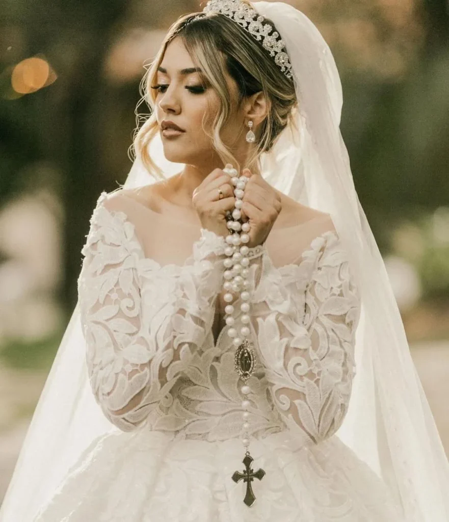 Do Pôr do Sol em Noronha às Vinhas da Toscana: 10 Lugares Mágicos para Casar ✨